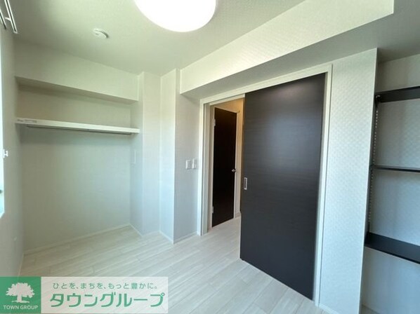 レヴメゾン神山五番館の物件内観写真